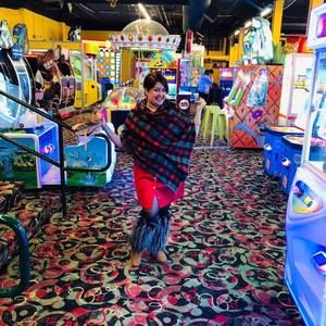 Meet your Posher, Bata